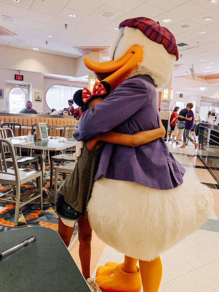 Hollywood & Vine Character dining with Donald Duck