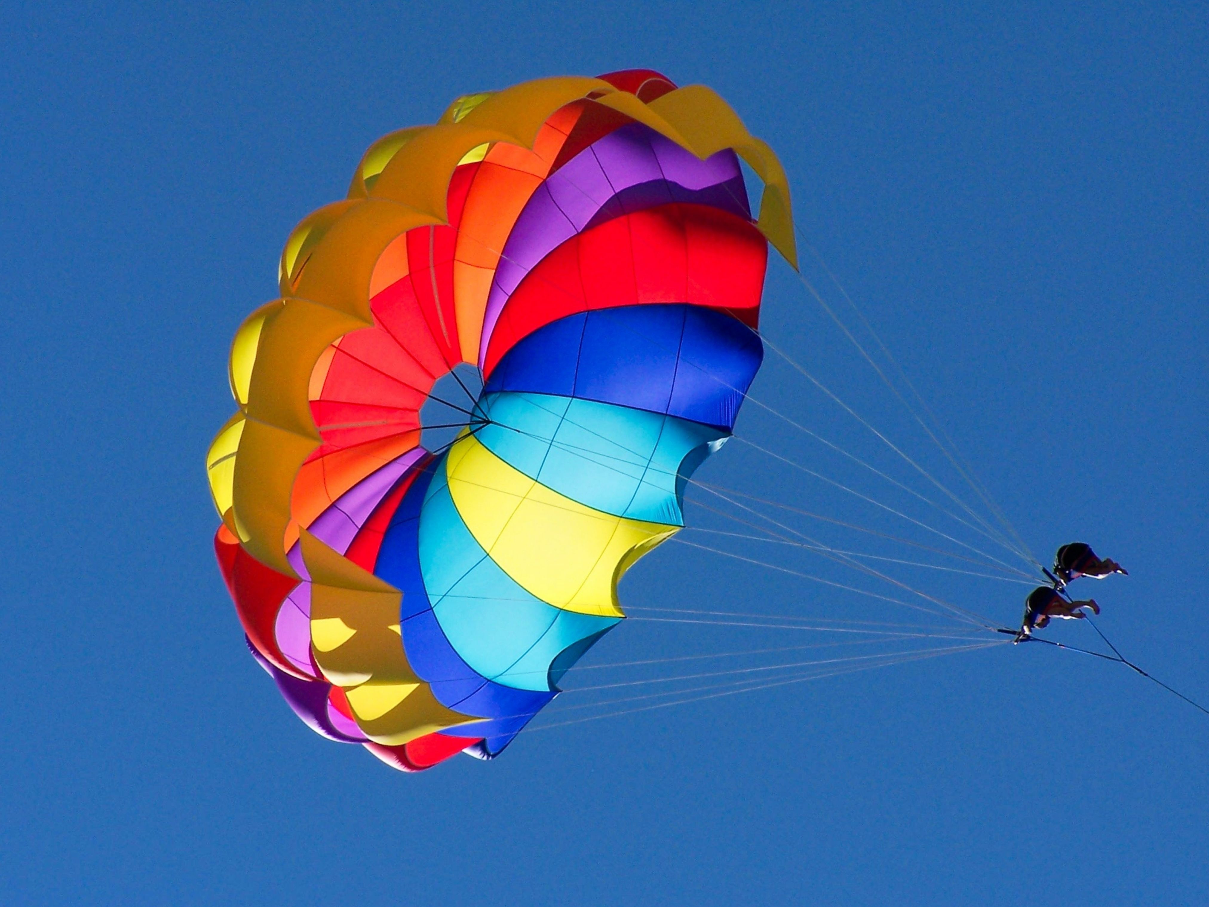 parasailing is one of Maui's best activities for families