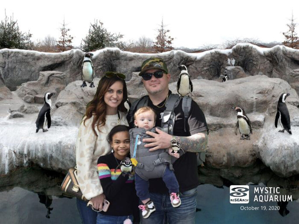 Family picture at the Mystic Aquarium