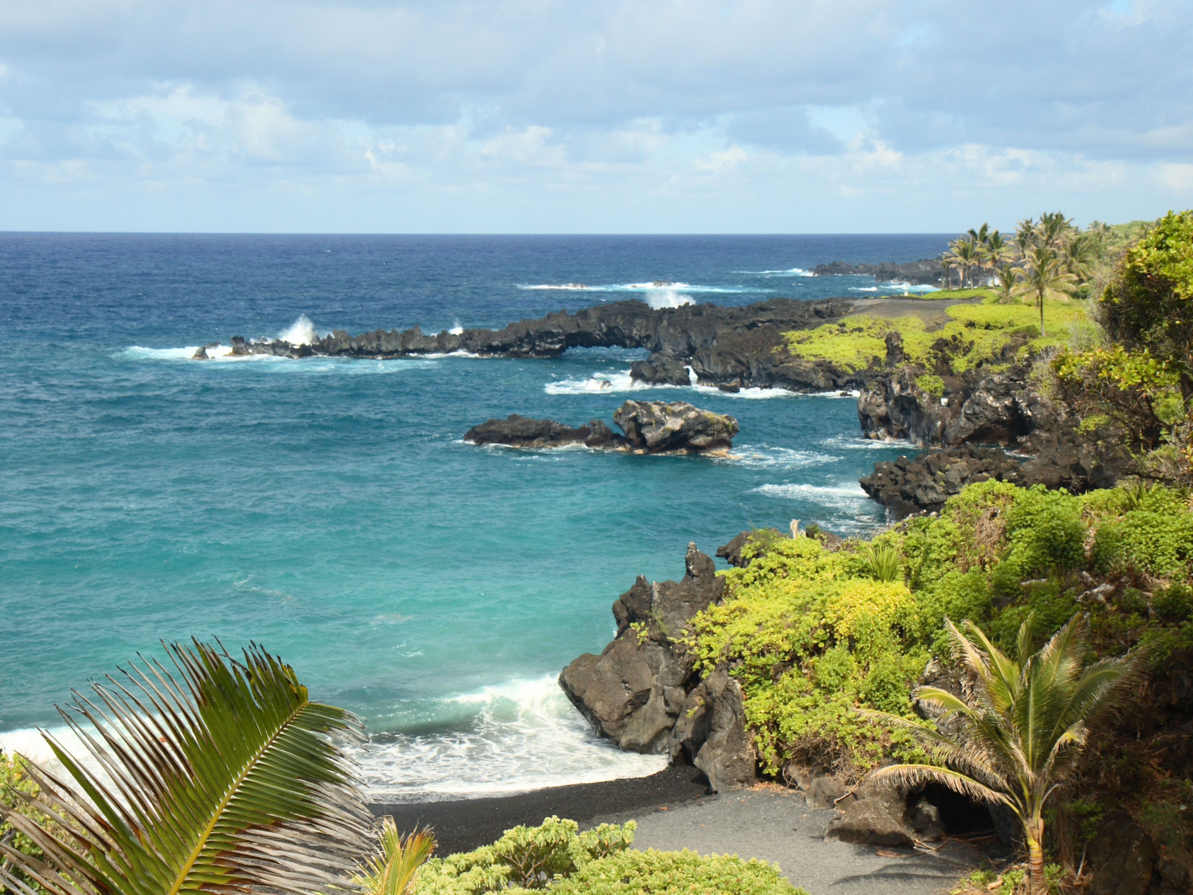 Piilani Trail views in Waianapanapa State Park Maui