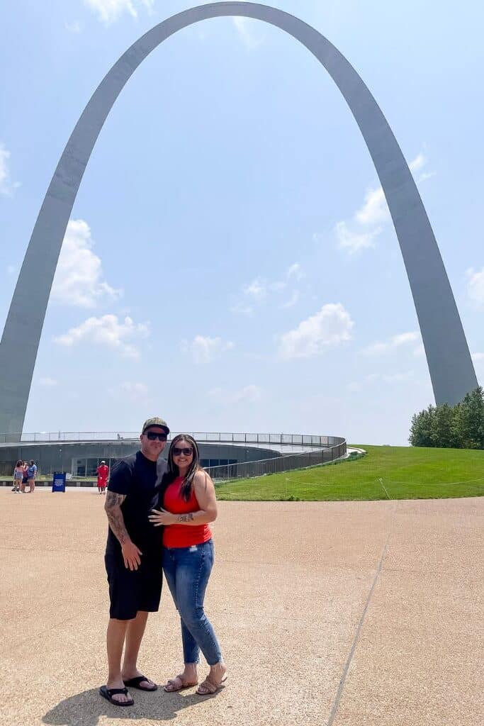 the entrance to Gateway Arch National Park